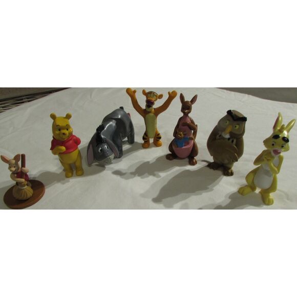 Winnie the Pooh 7 piece set Tigger Piglet Eeyore Kanga Rabbit Owl vintage Disney - Picture 1 of 10